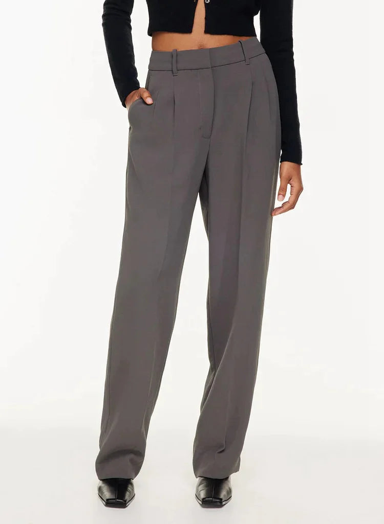 Selma - Elegant vida byxor with high midja and stiliga details