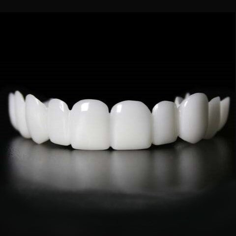 Snap-On Smile™ faner – Återanvändbara dental fasader för en strålande leende utan tandläkare