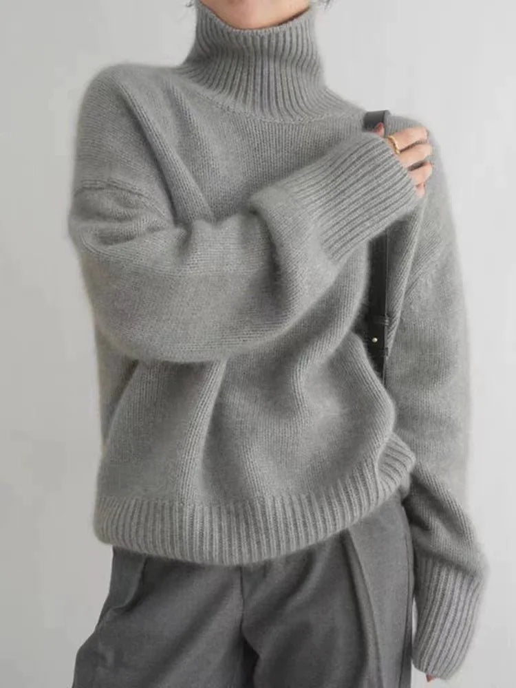 Troja Dam - Cashmere Turtleneck
