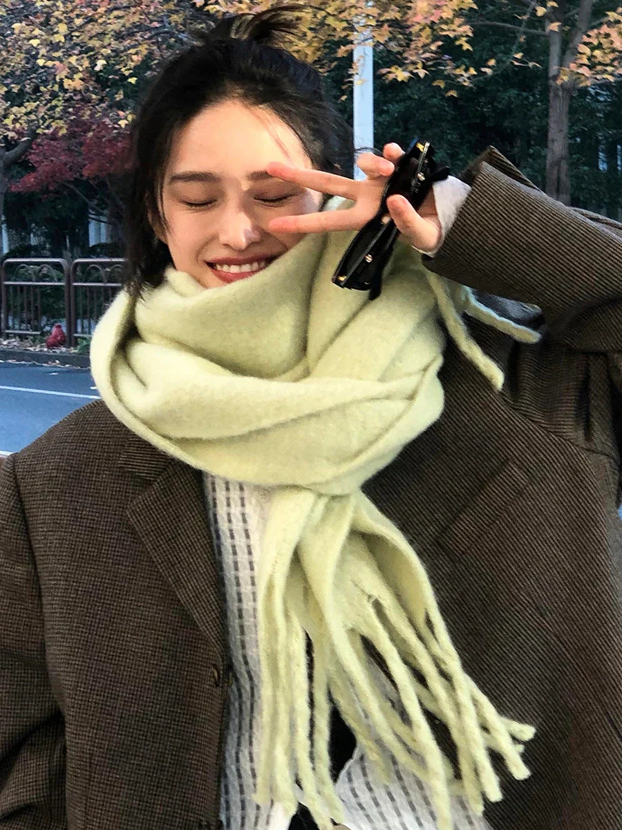 ChicWool | Feminin Chunky Scarf - Varm vinterscarf med fransar