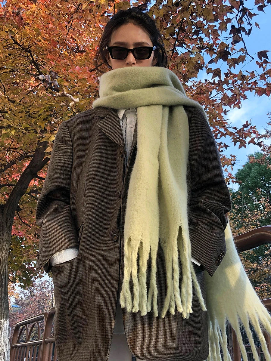 ChicWool | Feminin Chunky Scarf - Varm vinterscarf med fransar