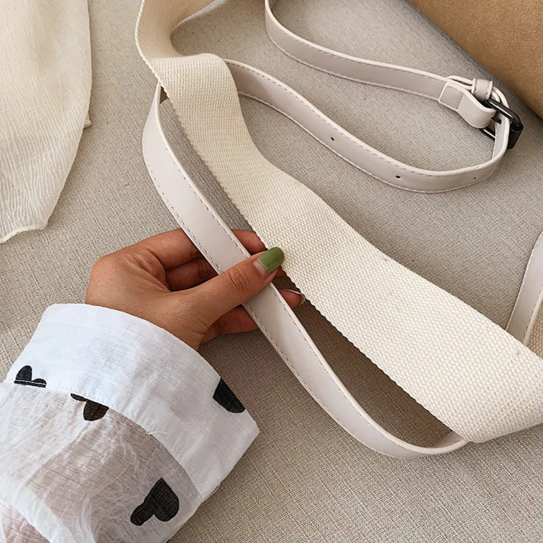 Mara Crossbody-väska - Matt / Justerbar - Chic & Trendig