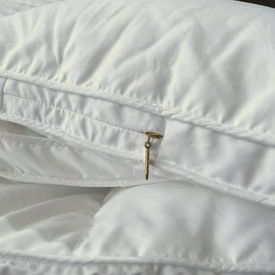 Molngåsduntäcke | Mjukt gåsdun - Lätt och luftig värme - Lyxig comfort for varying quality