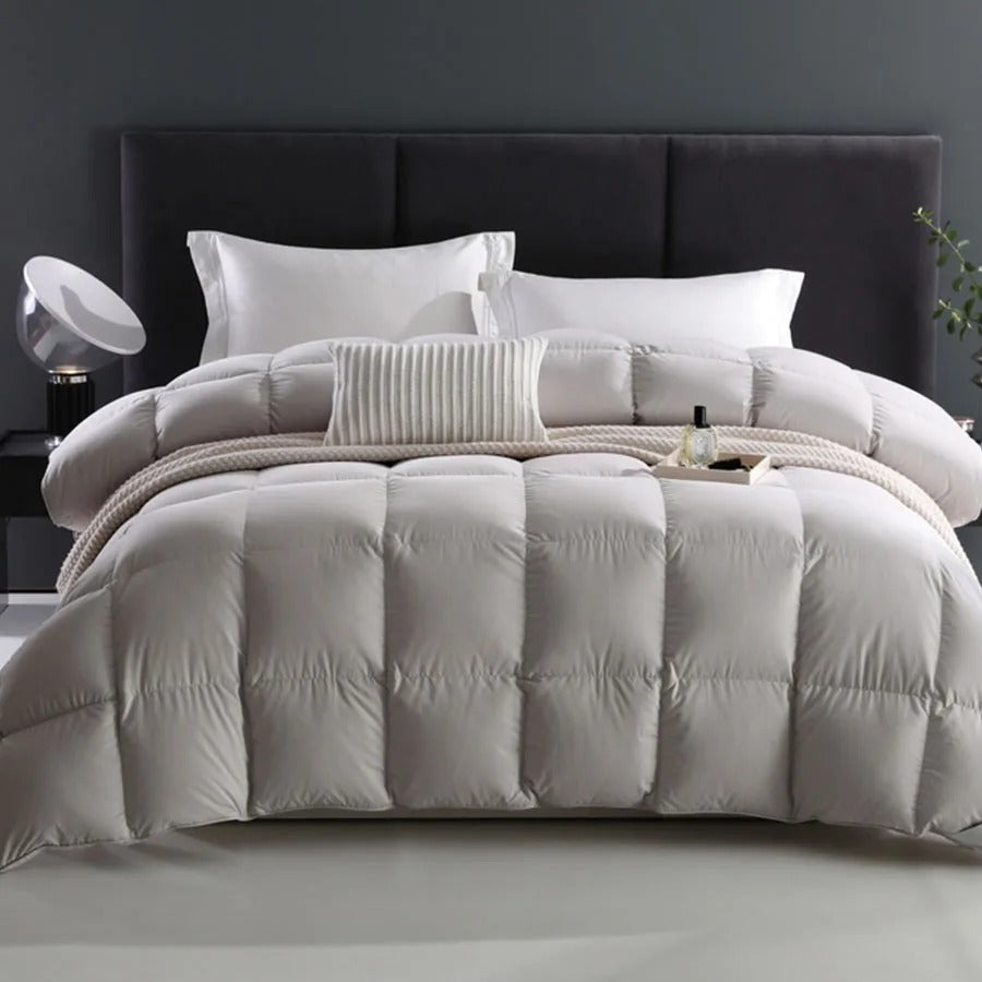 Molngåsduntäcke | Mjukt gåsdun - Lätt och luftig värme - Lyxig comfort for varying quality