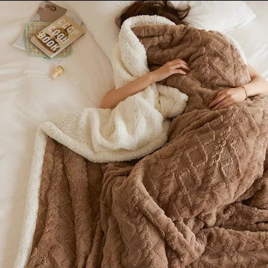 Thick Winter Lambswool Blanket | WarmWool - Ultimate warmth and comfort