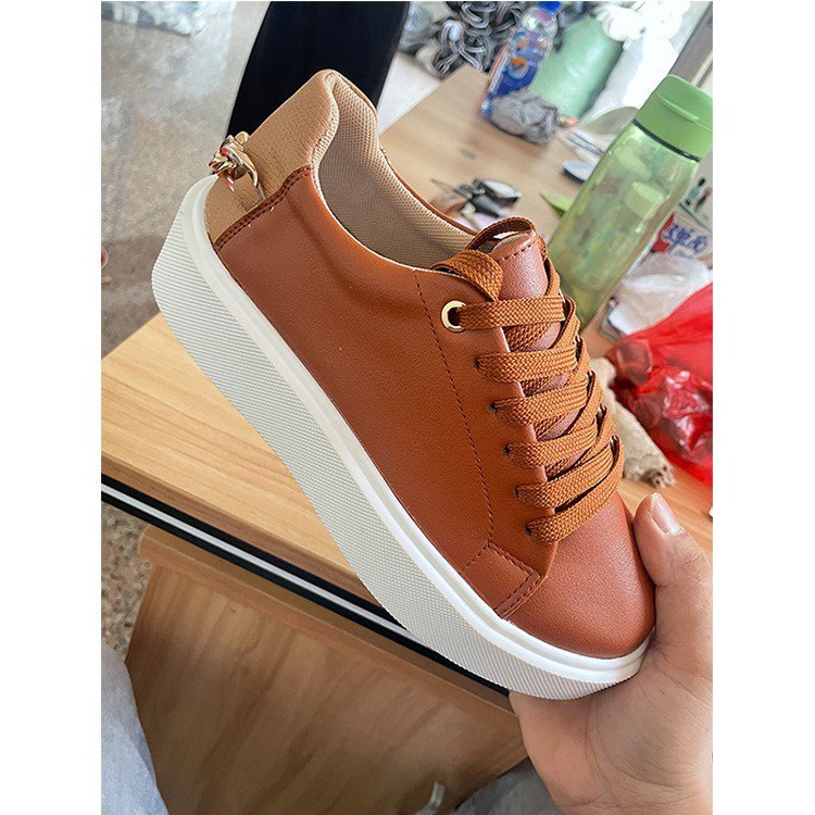 Vita sneakers dam med platåsula | Luftiga och lätta snörskor | Perfekt vardagsskor och sommarskor | EU-stork 35-41 | Tidlös design
