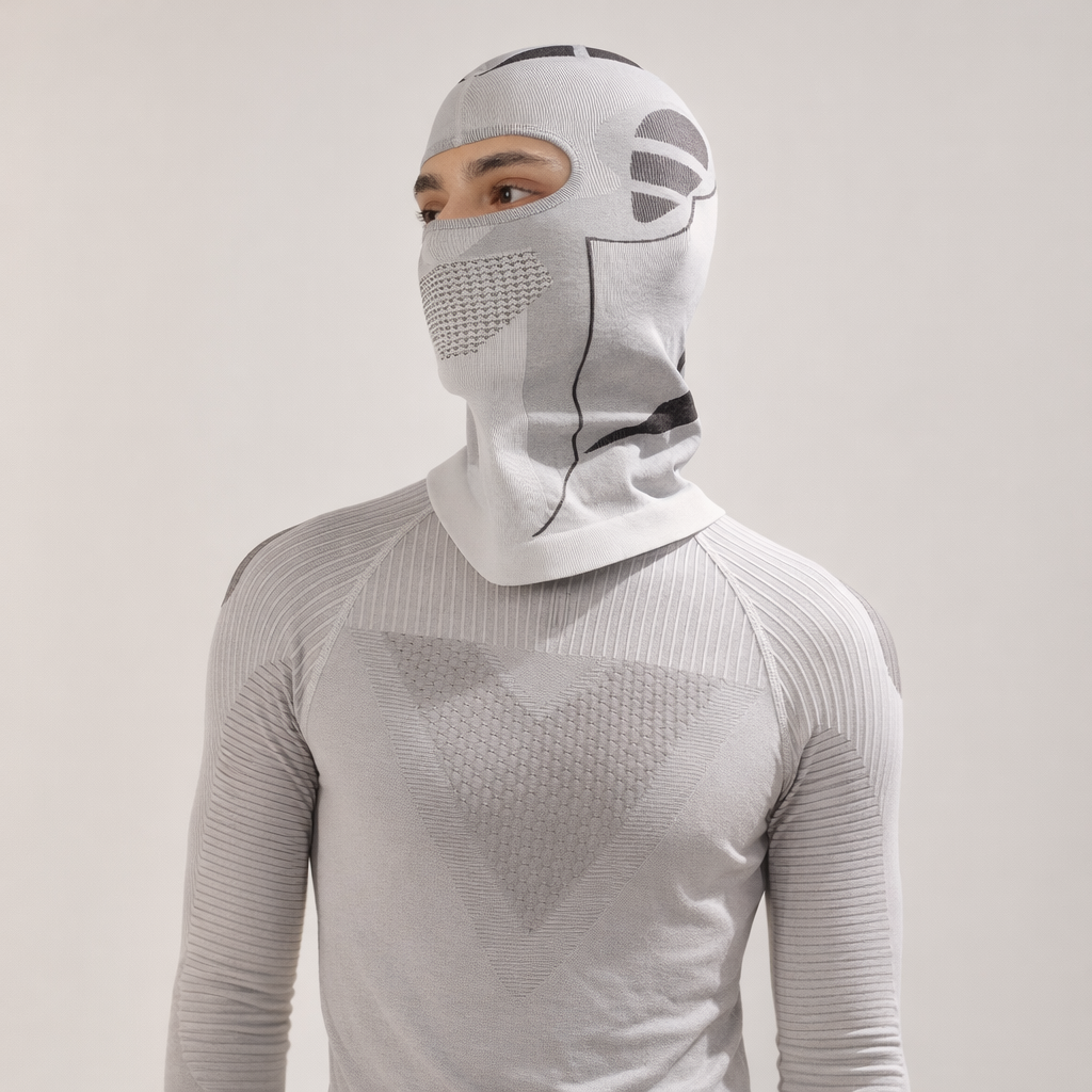 A Unisex Warm Hat And Face Mask for Outdoor Skiing And Motorcycling in Autumn And Winter, Designed to Protect The Face And Neck from Wind And Cold, Featuring a Balaclava Style.