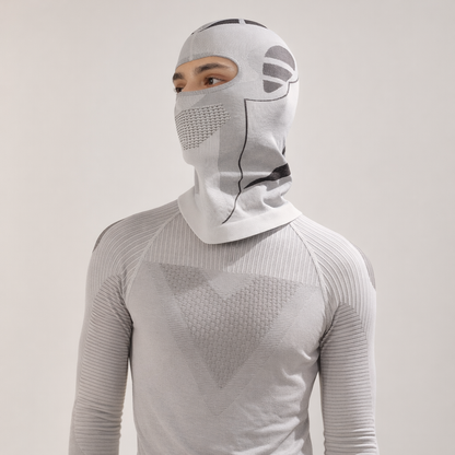 A Unisex Warm Hat And Face Mask for Outdoor Skiing And Motorcycling in Autumn And Winter, Designed to Protect The Face And Neck from Wind And Cold, Featuring a Balaclava Style.