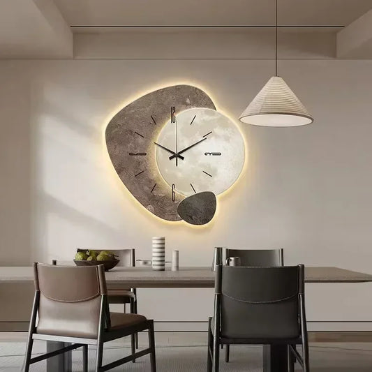 TräLugn – Tyst Väggklocka med Unik Design