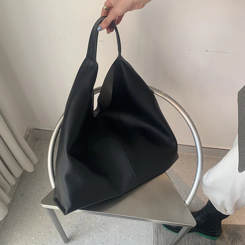 Livia - Soft Leather High-Capacity Tote Bag med stilren design