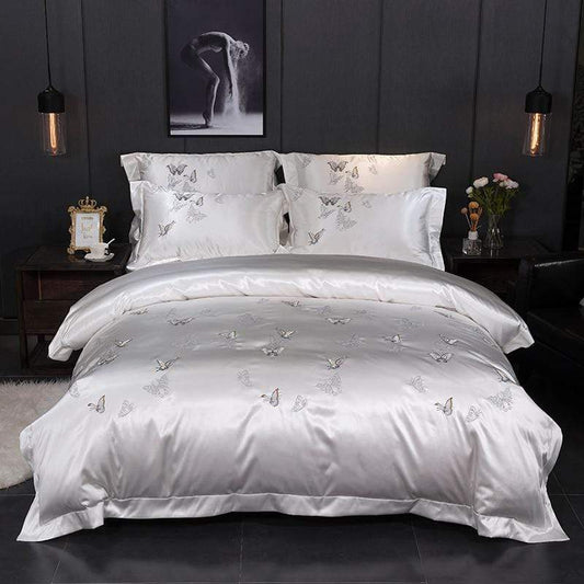 Platinum Falls Off White Duvet Cover Set - Egyptian Cotton | Luxurious White Design - Soft and breathable, ideal for a sophisticated look