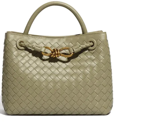 Greta - GraceWeave handgjord vävd axelväska i stilren design