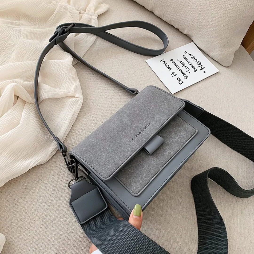 Mara Crossbody Bag - Matte / Adjustable - Chic & Trendy