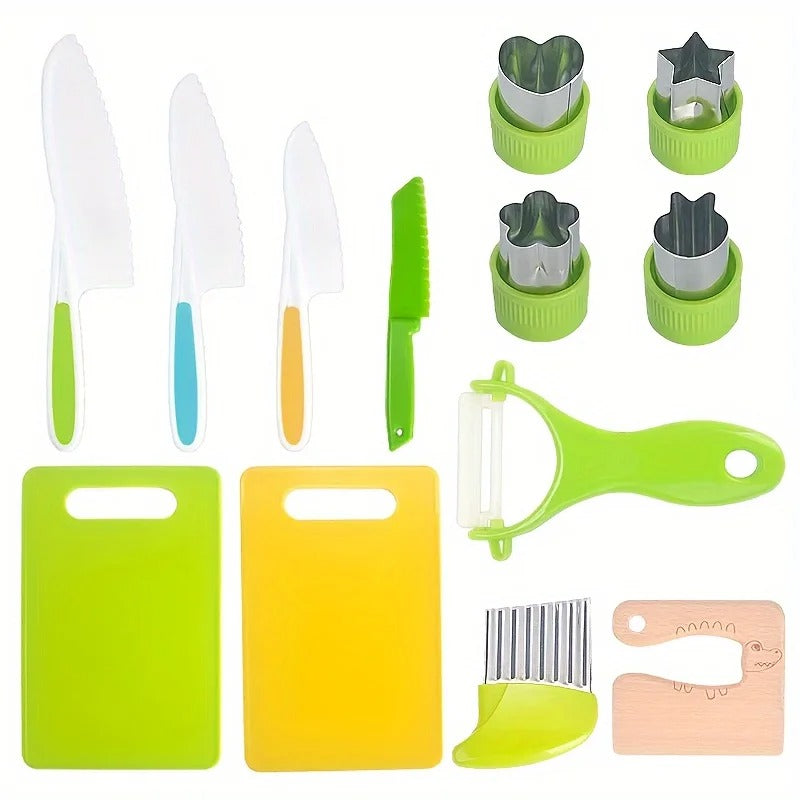 Mini Master Chef™ köksset för barn | Barnsäkra knivar och redskap i trä och plast | 13-delars och 6-delars set | Utvecklar finmotorik och kreativitet | Montessori-inspirerat leksaksset