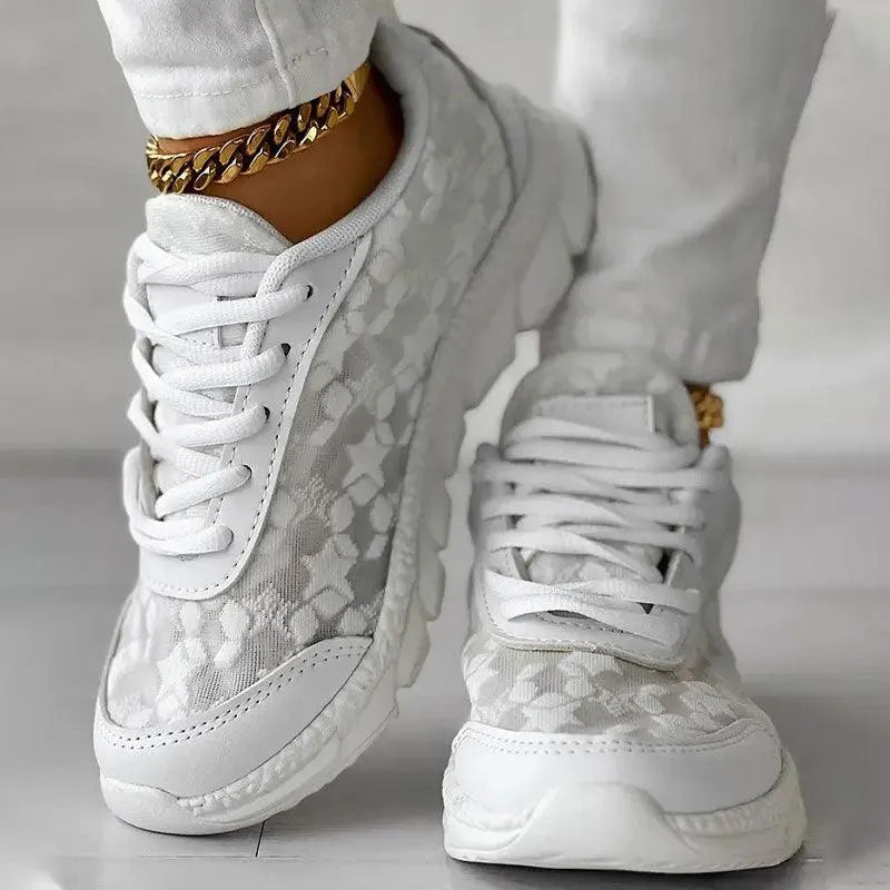 Dames sneakers met stijlvolle details - Visconte